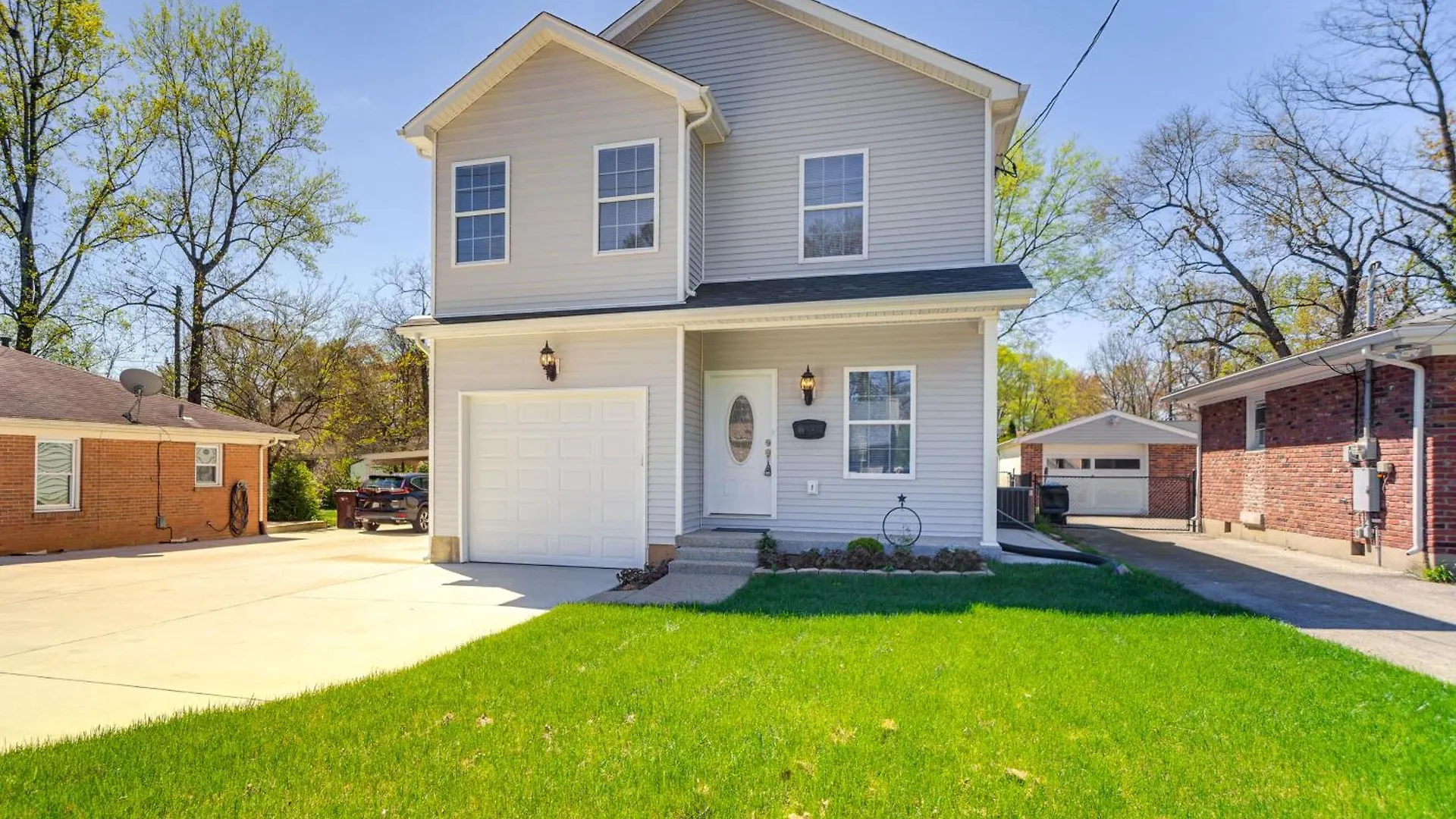 Louisville Retreat With Deck About 11 Mi To Downtown!